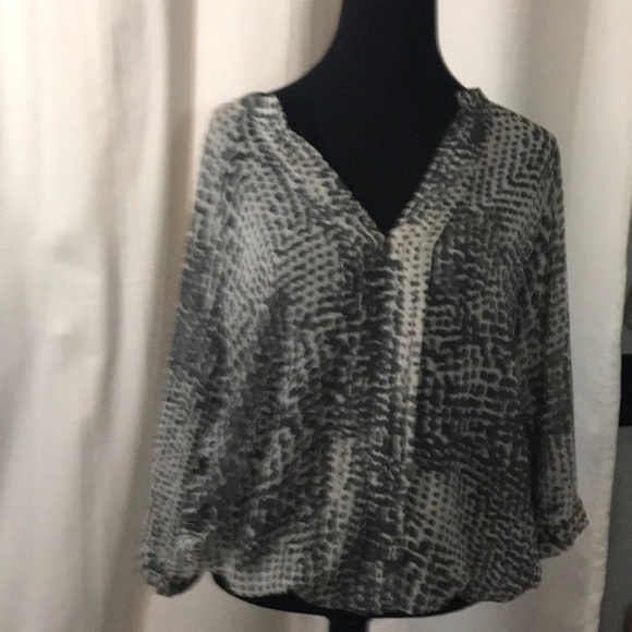 a.n.a blouse - Picture 2 of 2